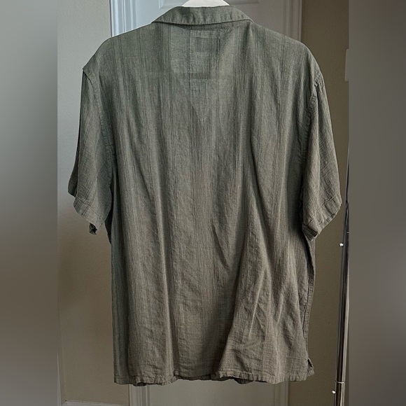 Old Navy Casual Button Up Shirt - Picture 2 of 4